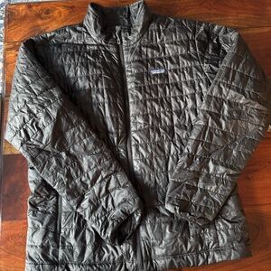 Patagonia Men's nano puff Black Quilted Jacket